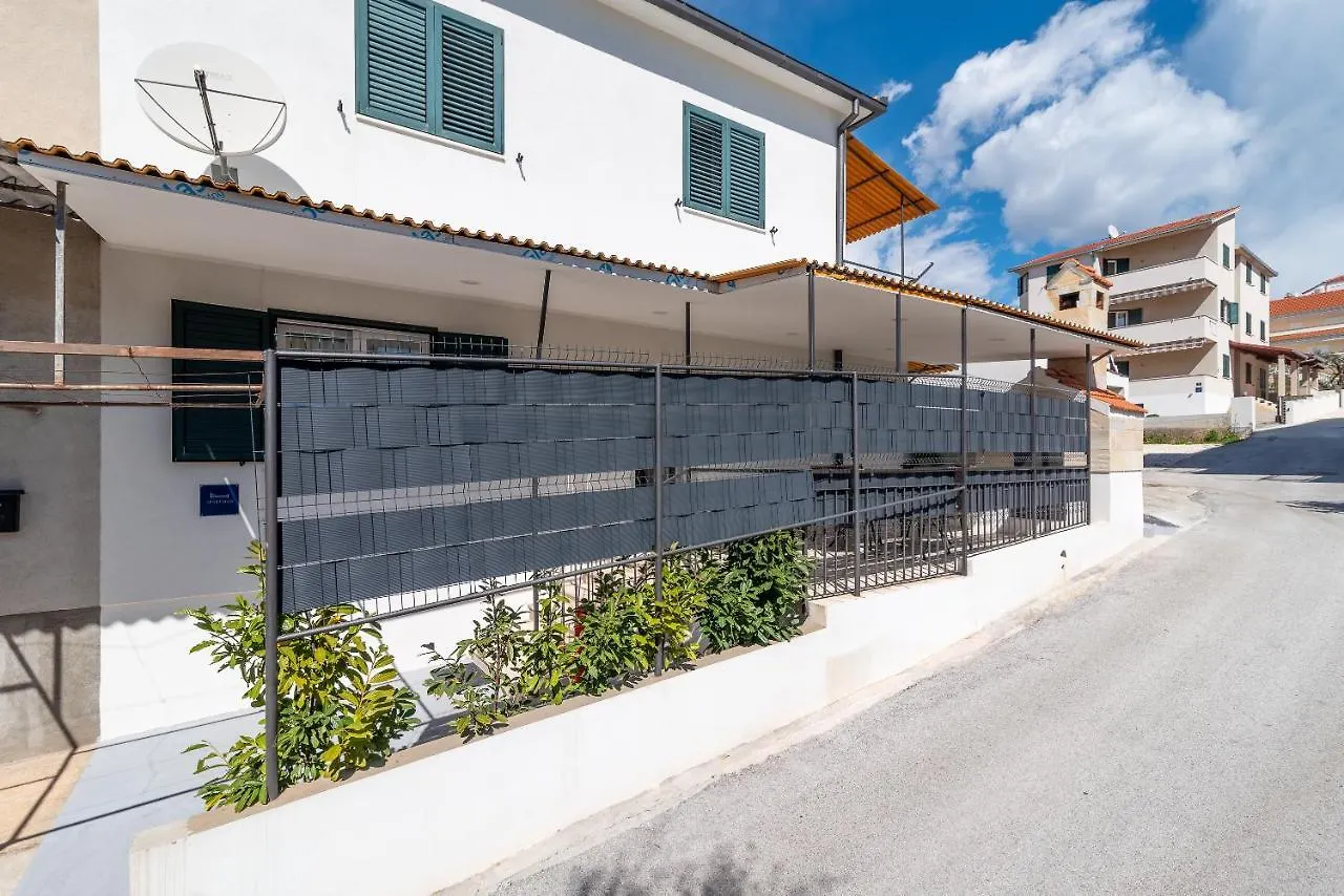 Apartment Radic-Perfect Location For Summer Activities Trogir Kroatien