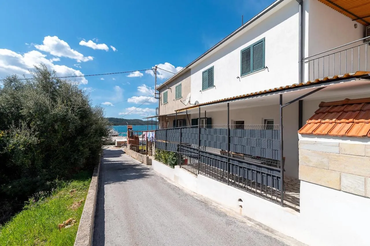 Apartment Radic-Perfect Location For Summer Activities Trogir Kroatien